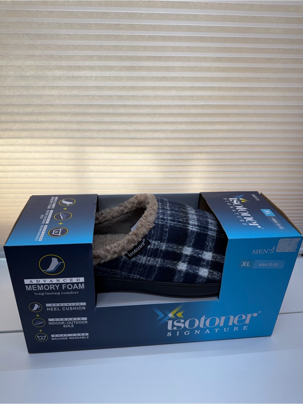 Isotoner Men's Memory Foam